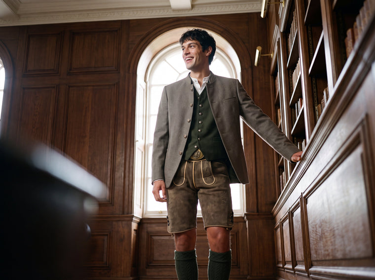 Wie muss eine Lederhose sitzen?