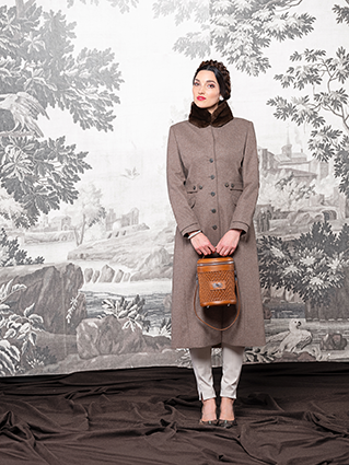 Mantel aus Loden mit Pelz - Bild 6