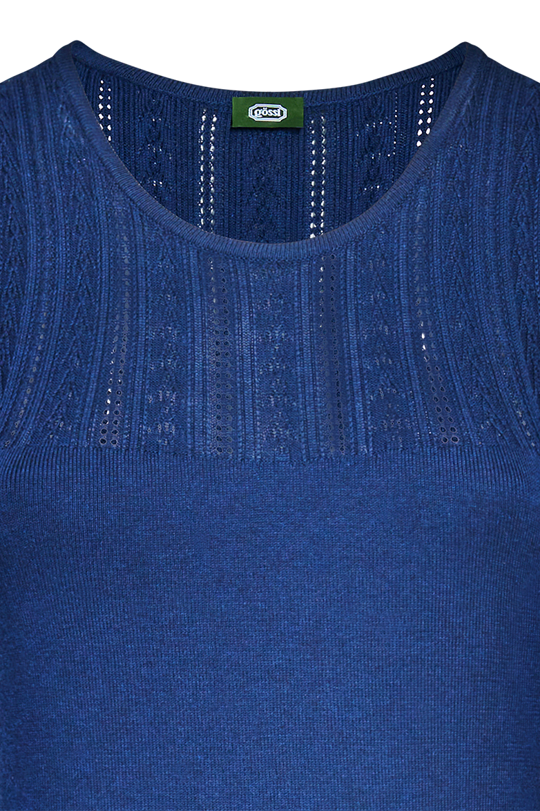 Tailliertes Kleid mit kunstvollen Strickmustern - Bild 3