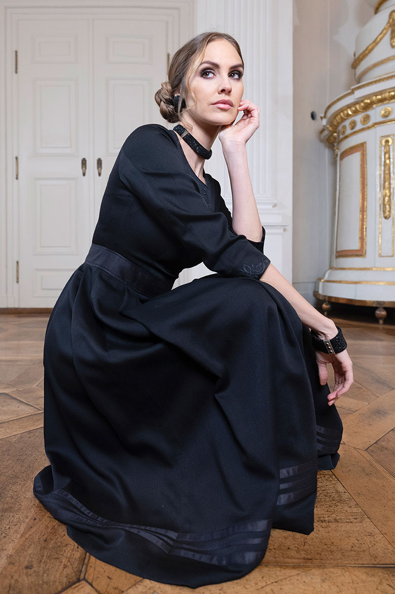 Kerbschnitz-Kleid - Bild 7